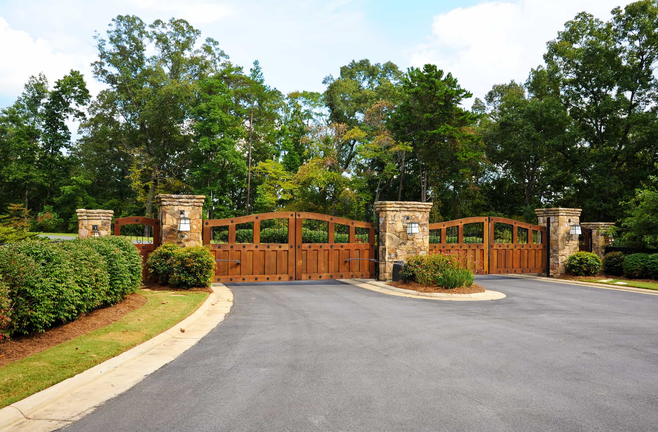 Driveway Gates, Private Entry Systems Midlothian Garage Door